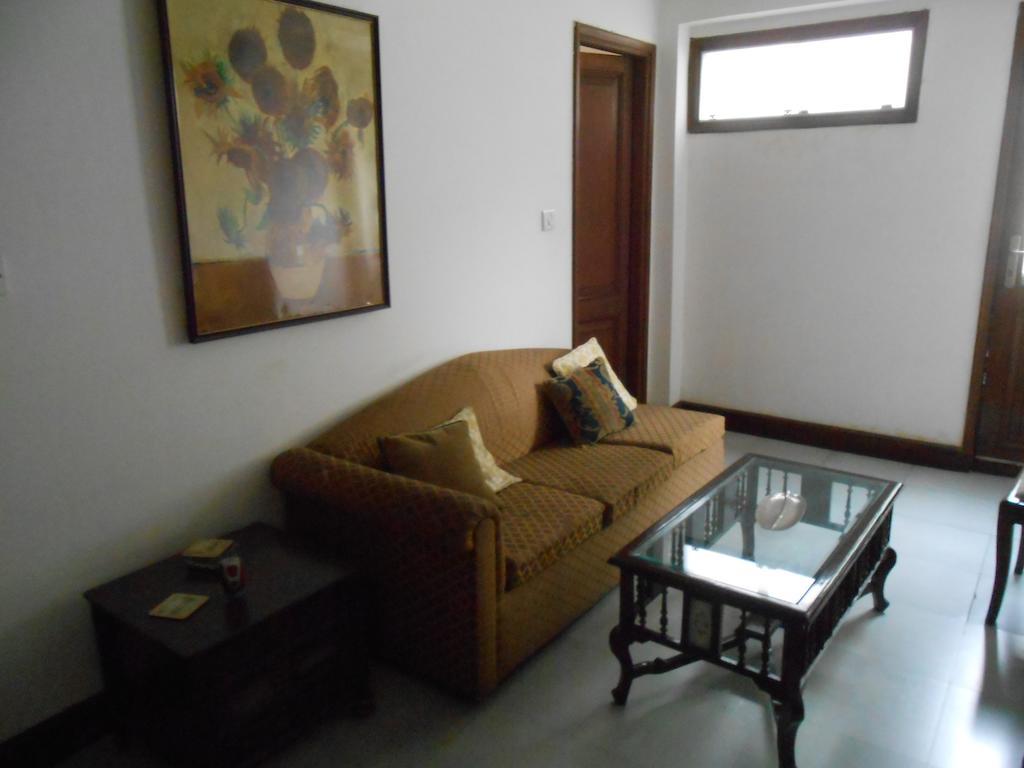 Trendy Bed & Breakfast Neu-Delhi Exterior foto
